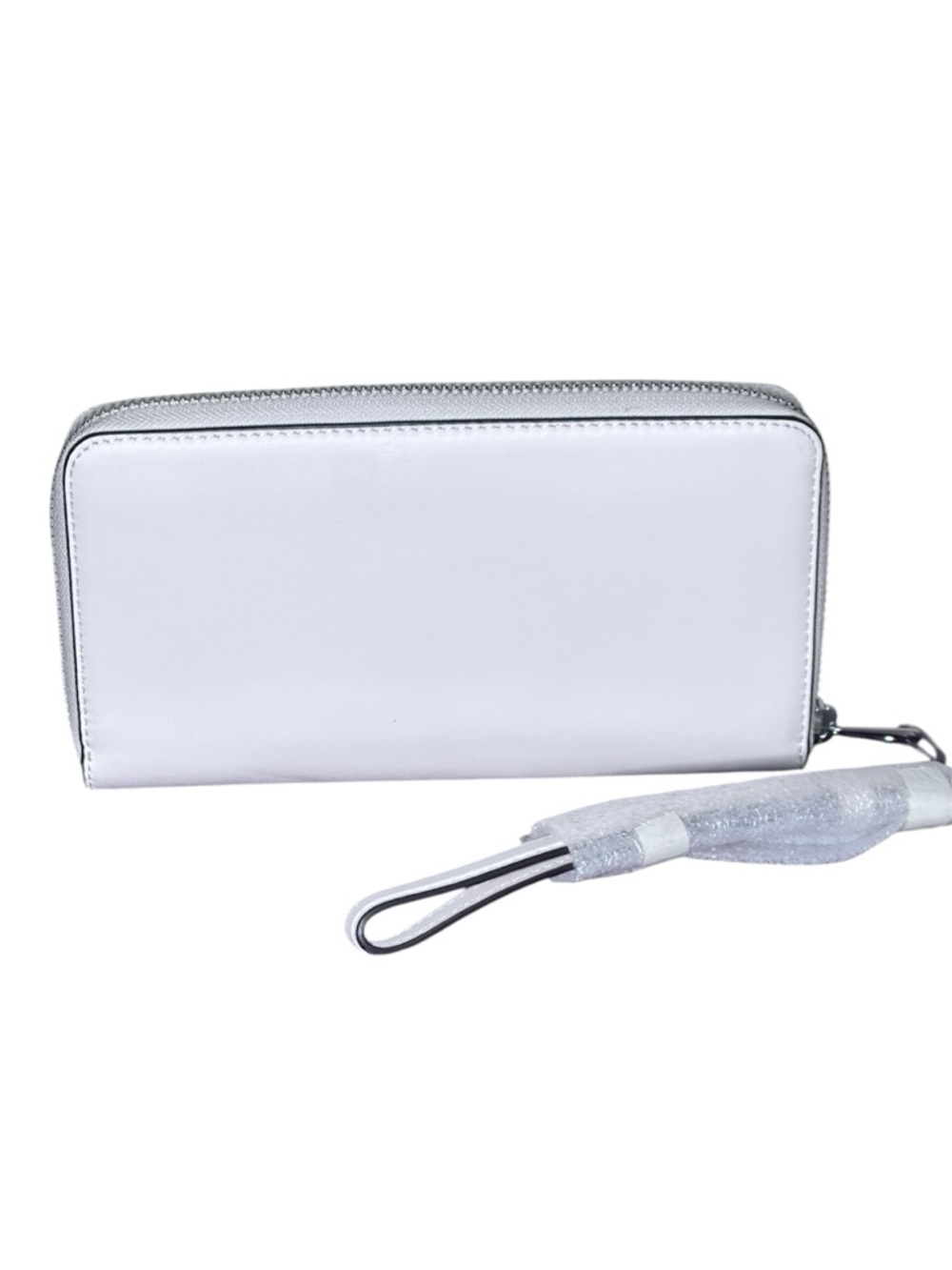 NWT Coach Long Zip Around Wallet in the color Chalk. - Picture 2 of 6